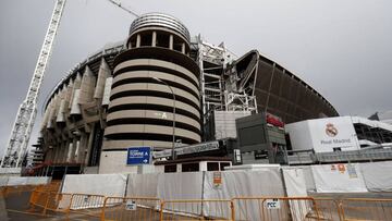 Jugar la Liga en verano afectar¨¢ a las obras en los estadios de f¨²tbol
