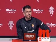 11-12-25. RUBÉN YÁÑEZ, EN LA RUEDA DE PRENSA TRAS RECIBIR EL TROFEO MAHOU COMO JUGADOR MÁS DESTACADO DEL SPORTING EN NOVIEMBRE.
