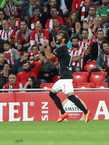 0-1. Halil Altintop celebró el primer tanto.