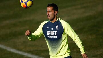 Montoro entrena con el Granada.