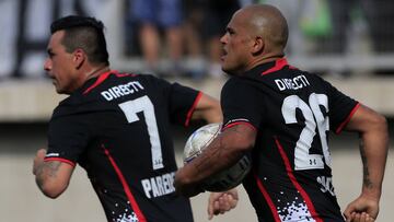 Futbol, Iquique v Colo Colo.
Segunda fecha, Clausura 2015.
El jugador de Colo Colo Humberto Suazo, derecha, celebra con Esteban Paredes su gol contra Iquique durante el partido de primera division disputado en el estadio Bicentenario Luis Valenzuela de Copiapo, Chile.
11/01/2015
Andres Pina/Photosport*************
Football, Iquique v Colo Colo.
2nd date, Cousure Championship 2015.
Colo Colo's player Humberto Suazo, right, celebrates with Esteban Paredes after scoring against Iquique during the first division football match held at the Bicentenario Luis Valenzuela stadium in Copiapo, Chile.
11/01/2015
Andres Pina/Photosport