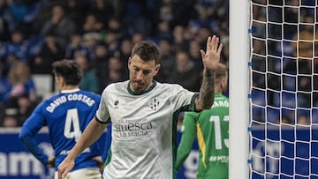 Sergi Enrich no celebró sus dos goles en el Tartiere por su pasado oventense.