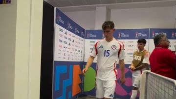 El plantel de Chile protagonizó esta desoladora escena tras la caída ante México: ya es viral