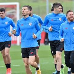 De Marcos: "Sigo pensando en la mejor decisión, algo que compete al club y a mí"