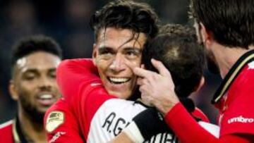 Guardado y Moreno volvieron a sumar un partido completo con el PSV.