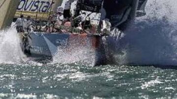 <b>VOLVO OCEAN RACE. </b>El Ericsson tuvo que volver a tomar la salida en el puerto de Melbourne.