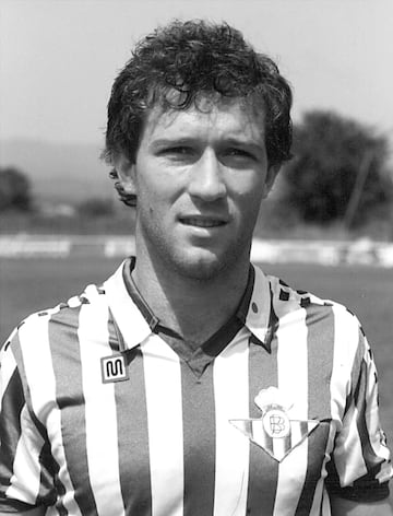 El jugador argentino fichó por el Betis en 1983 donde jugó hasta 1987