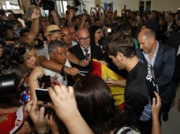 Poco antes de las 11:00 horas empezó la visita al museo del club, donde conoció de primera mano la historia del Oporto. Casillas estuvo acompañado por Pinto da Costa, presidente de los dragoes.