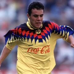 A 28 años de su debut, América recuerda los inicios de Cuauhtémoc Blanco