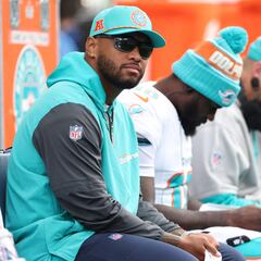 Should Miami Dolphins quarterback Tua Tagovailoa continue playing in the NFL?