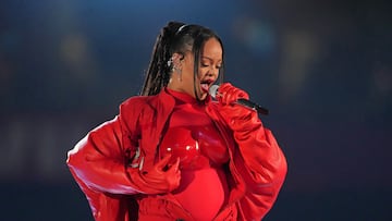 Rihanna desató rumores de embarazo tras su presentación en el Halftime Show del Super Bowl LVII. ¿Está embarazada? Esto es lo que se sabe hasta ahora.