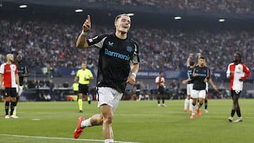 Bayer Leverkusen's German midfielder #10 Florian Wirtz celebrates scoring a goal during the UEFA Champions League 1st round day 1 football match between Feyenoord and Bayer Leverkusen at The De Kuip Stadium, in Rotterdam on September 19, 2024. (Photo by MAURICE VAN STEEN / ANP / AFP) / Netherlands OUT