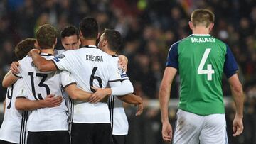 Kroos, Draxler y Khedira guían a Alemania al pleno de victorias