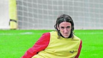 <b>BIEN ATADO. </b>Gonzalo Rodr¨ªguez, amarillo por mucho tiempo, durante el entrenamiento de ayer.