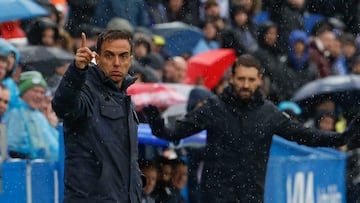 LEGANÉS (MADRID), 02/03/2025.- El entrenador del Leganés Borja Jiménez durante el partido que enfrentó al Leganés y al Getafe, este domingo, en el estadio Municipal de Butarque. EFE/Chema Moya