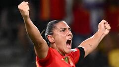 España arrasa en su debut europeo: 5-0 ante Portugal