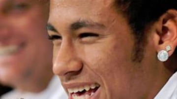 Neymar en rueda de prensa.