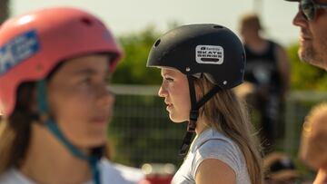 Valentina Krauel y Daniela Terol en las Iberdrola Skate Series de Badalona.