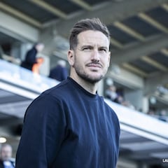 La Segunda División no perdona la inexperiencia en el banquillo