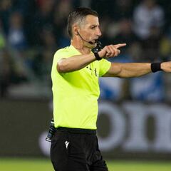 Griego Sidiripoulos y albanés Jorgji dirigirán al Betis y a la Real Sociedad