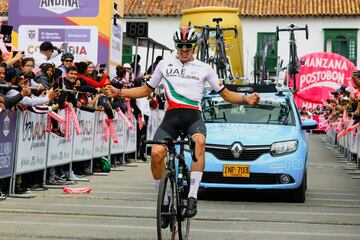 Daniel Arroyave, ciclista del Team Emirates, se quedó con la medalla de oro en la prueba de élite de la categoría Sub 23, del Campeonato Nacional de Ruta. Óscar Guzmán y Cristian Pico se quedaron con el segundo y tercer puesto.