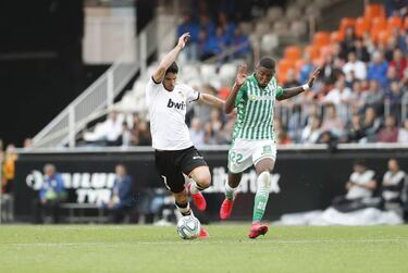 Celades aplica mano izquierda con jugadores clave