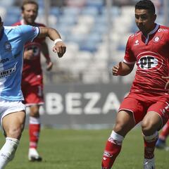 Chileno y ex campeón con la UC: el central que se acerca a Colo Colo