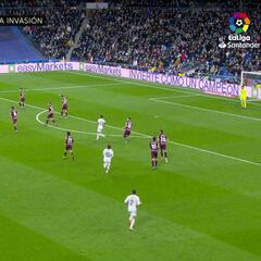 Golazo de Camavinga, el nuevo ojito derecho del Bernabéu