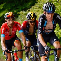 Romain Bardet correrá el Tour tras su abandono en el Giro