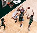 El Unicaja se lleva por delante al UCAM Murcia