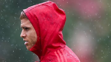 Gustavo Cuéllar regresa a entrenamientos con todo el equipo