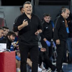 Xavi Pascual, operado de una afectación prostática