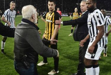 El presidente del PAOK rompe su silencio: "No amenac¨¦ a nadie..."