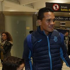 Director deportivo del Milan confirma el regreso de Bacca