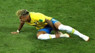 Neymar's father angered by son's rough treatment