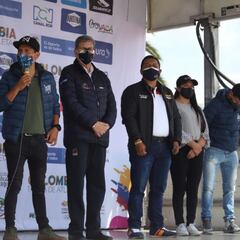 Nairo, presente en la salida de La Vuelta a Colombia Femenina