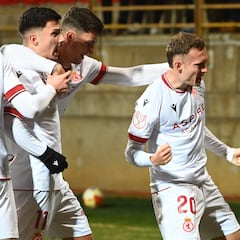 La expectación crece en el Reino: 9313 personas de media