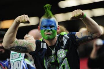 Este chaval tambi¨¦n quiere ser wrestler, pero me da a mi que aguantar¨ªa menos en el cuadril¨¢tero de lo que sus Seahawks aguantaron la embestida de los Falcons. Eso s¨ª, enhorabuena por la cresta. Muy lograda.