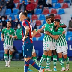 Fekir vale una plaza Champions