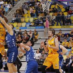 Titánica remontada del Gipuzkoa para hundir al Granca