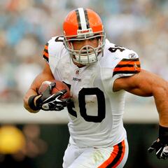 Peyton Hillis, ex jugador de la NFL en estado crítico tras salvar a sus hijos de ahogarse