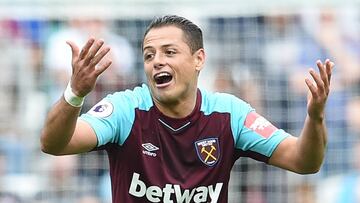 La FA acusa al West Ham de Chicharito Hernández por mal comportamiento