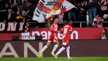 GIRONA, SPAIN - NOVEMBER 23: Bojan Miovski of Girona FC celebrates scoring his team's second goal with teammates during the LaLiga match between Girona FC and RCD Espanyol de Barcelona at Montilivi Stadium on November 23, 2024 in Girona, Spain. (Photo by Alex Caparros/Getty Images)