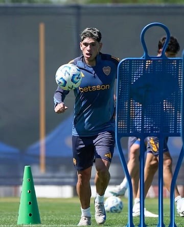 Carlos Palacios entrenando en la pretemporada de Boca Juniors.