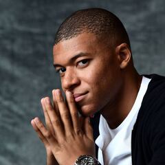 Haaland vs Mbappé: el presente en sus botas