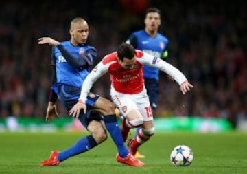 La defensa de Arsenal estuvo comprometida en la derrota 1-3. 