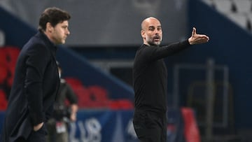 El entrenador del Manchester City, Pep Guardiola, y el técnico del Paris Saint-Germain Mauricio Pochettino durante un partido de Champions League.