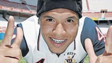 <b>PICADO. </b>Juande criticó con dureza a Luis Fabiano la actitud que tuvo en Madrid y que le costó la expulsión. Hoy regresará muy estimulado.