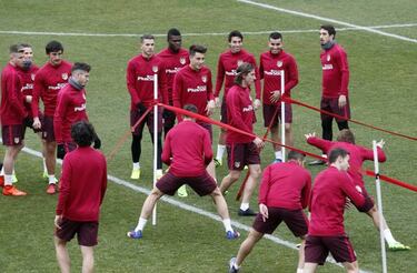 Godín back training and set to return against Barcelona
