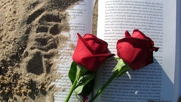 ¿Por qué se regalan rosas y libros el día de Sant Jordi en Cataluña y a qué se debe la tradición del 23 de abril?